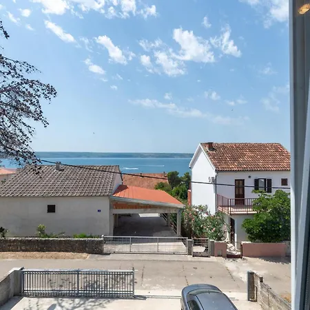Appartement Stunning In With Lake View Maslenica